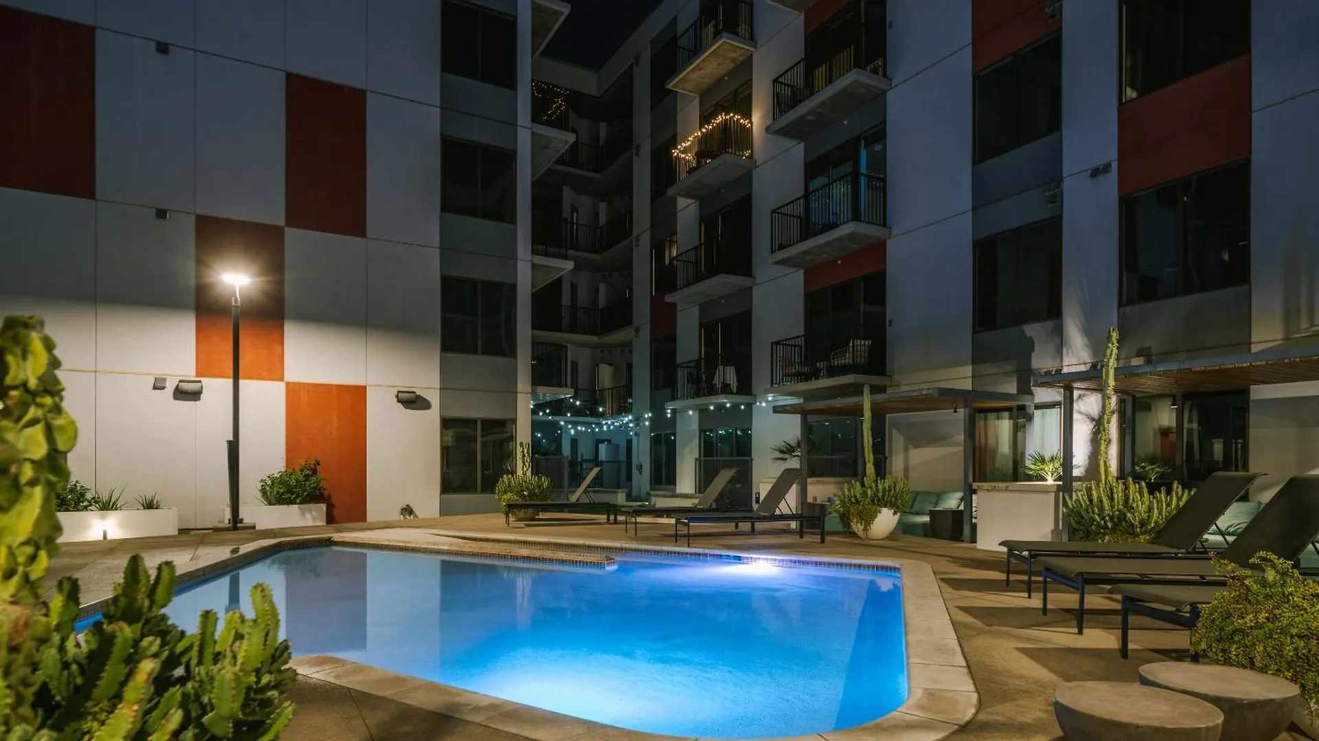 Aparthotel Sonder At Mill Ave Tempe